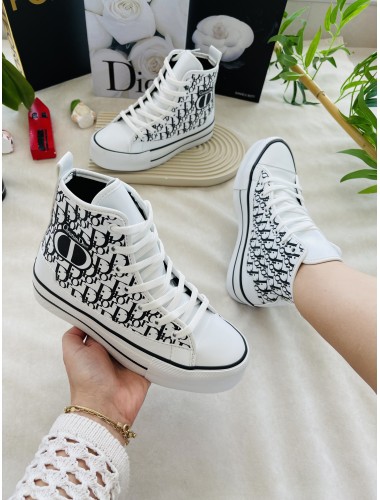 CHRİSTİAN DIOR BEYAZ