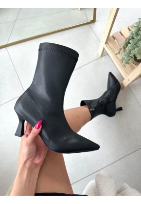 Elegant black