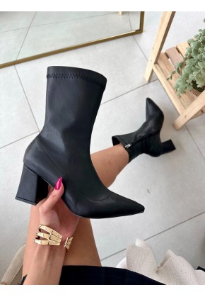 Elite black