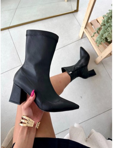 Elite black